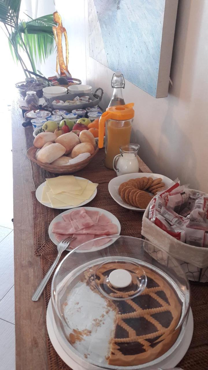 奧爾比亞 La Casa Di Pier酒店 外观 照片